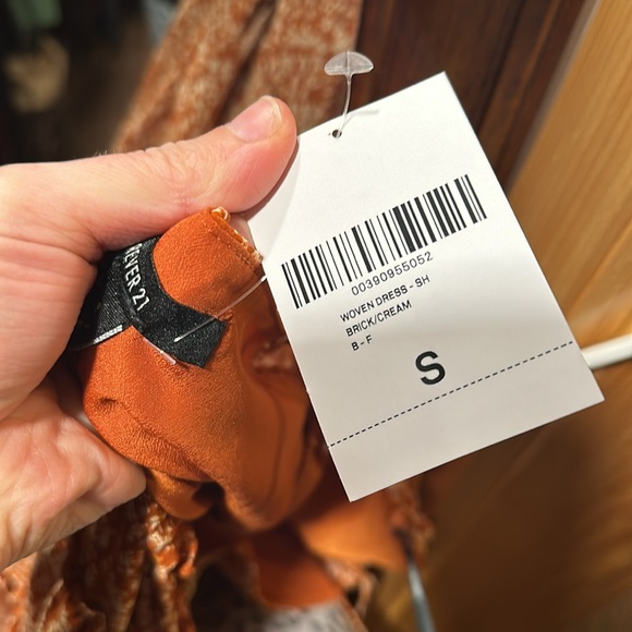 Forever 21 dress NWT - Picture 6 of 6